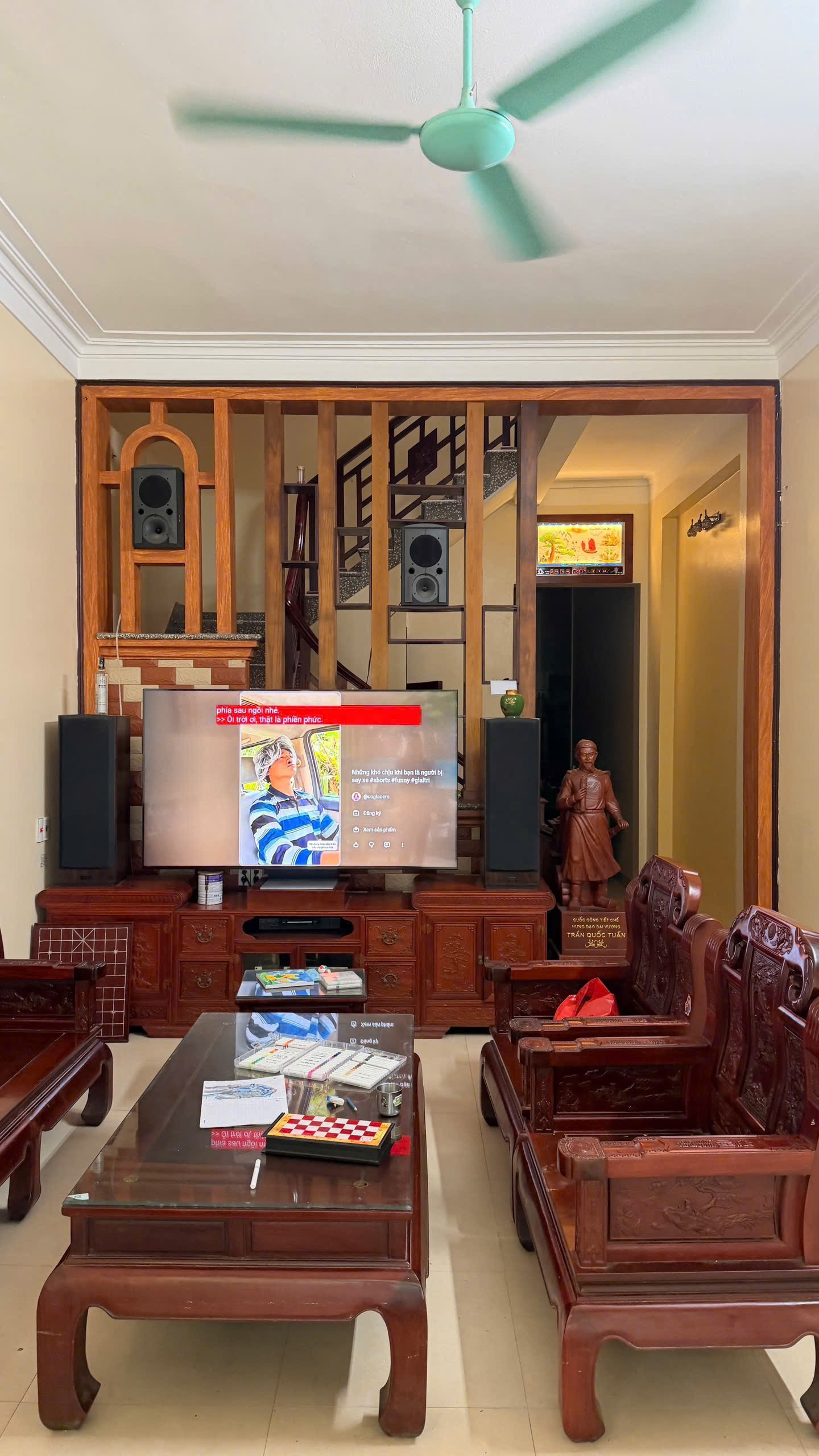 Bán nhà 3 tầng khu bò sơn cao ngay sau bệnh viện hoàn mỹ. Cạnh vườn hoa. Diện tích 81m mặt tiền 4.5m hướng đông nam. Phường võ cường tỉnh bắc ninh
