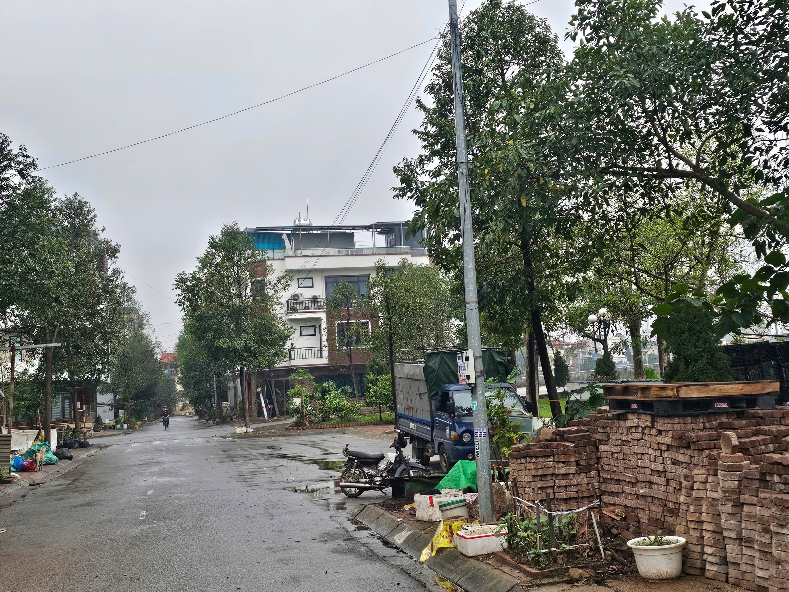 Bán 163.5m giãn dân phương vỹ nhìn vườn hoa và hồ búp lê. Làn 2 đường trần đăng tuyển. Phường vũ ninh tỉnh bắc ninh