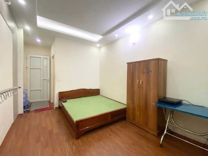 Cho thuê phòng trọ Nguyễn hoàng tôn .full đồ .không chung chủ