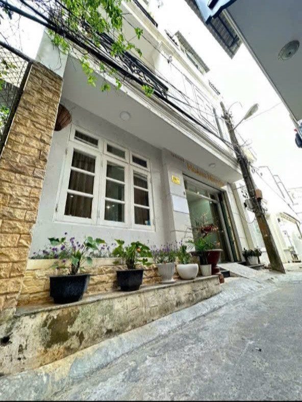 Bán Khách sạn 88m2 có sẵn 88 m2 thổ cư giá 8.9 tỷ tại - Chọn - - Chọn - Phường Xuân Hương - Đà Lạt Lâm Đồng