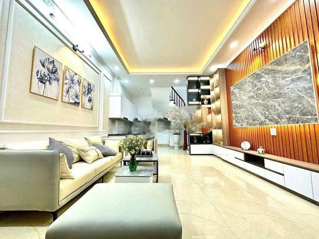 Cho thuê nhà ngõ 235 Yên Hoà, Cầu Giấy 40M x 6T(5 ngủ) MỚI ĐẸP giá 15.5 triệu