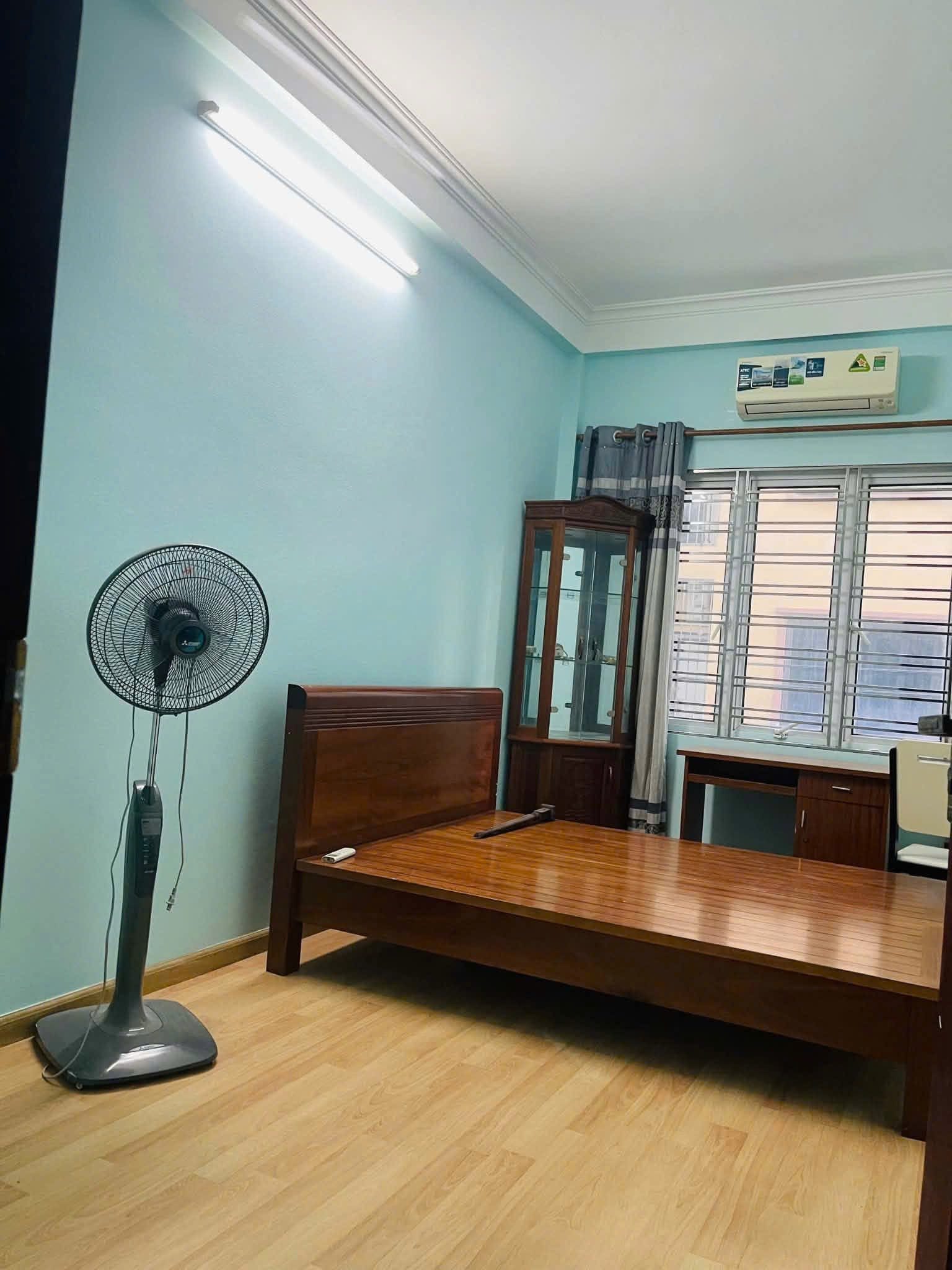 NHÀ Ô TÔ TRÁNH, KD 45m x 5T(6 ngủ) giá 33 triệu Nguyễn Ngọc Vũ, Cầu Giấy