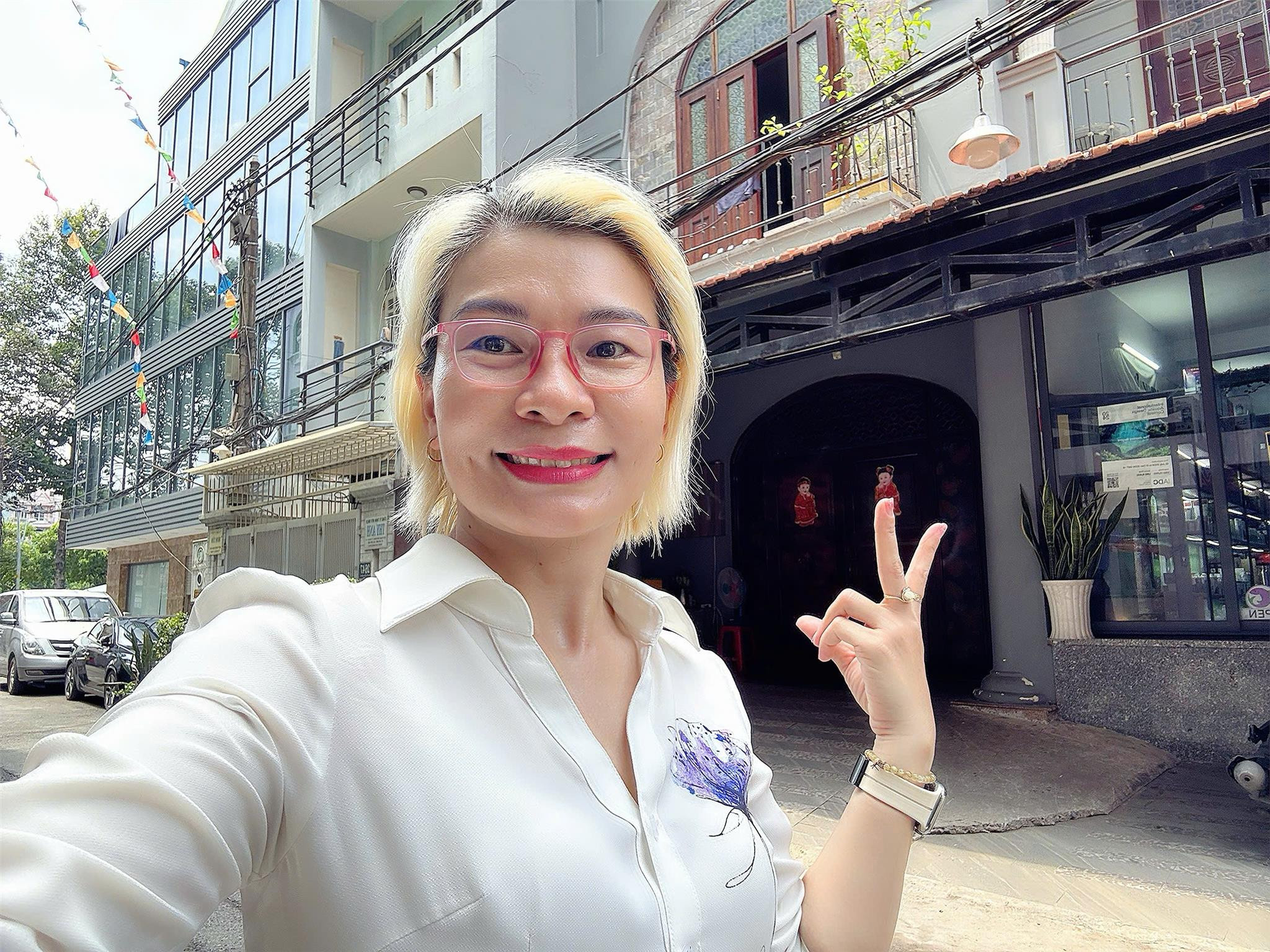 SIÊU PHẨM CHO KHÁCH ĐẦU TƯ - MẶT TIỀN XE HƠI 10M ĐƯỜNG NGUYỄN BỈNH  KHIÊM QUẬN 1 - GIÁ TỐT NHẤT KHU VỰC ĐANG CHÀO BÁN - GIANG GIANG 0938676685