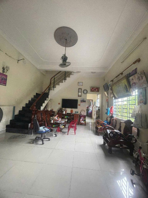 ⭐️ Nhà Mặt tiền Vuông SHR 2 tầng 75m2 – Thạch Lộc 16 Quận 12