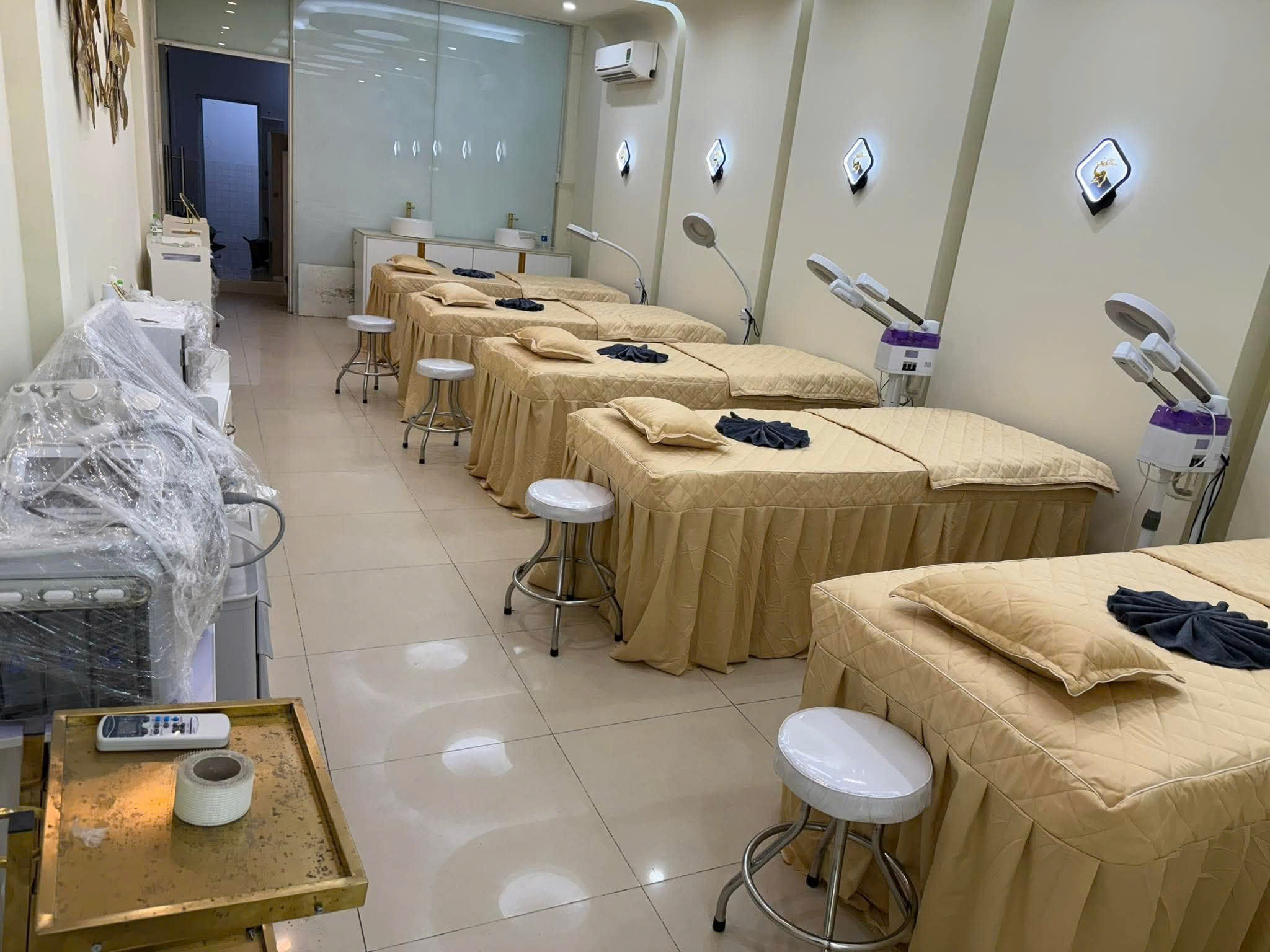 Sang nhượng lại tiệm spa/academy đang hoạt động tại 176 Trần Hưng Đạo, Phường An Nghiệp, Quận Ninh Kiều, Cần Thơ