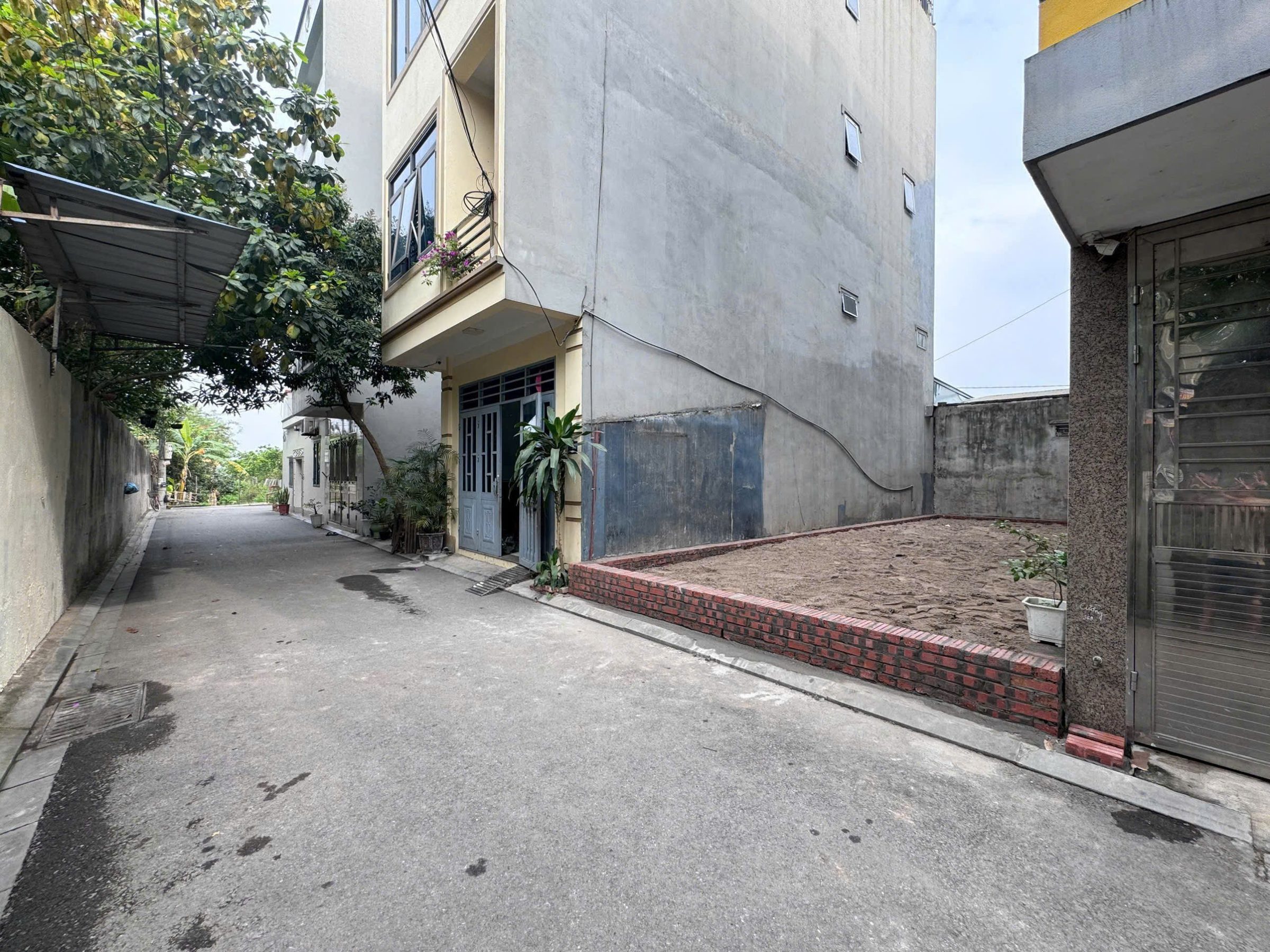 Bán gấp lô đất chia tài sản hậu chia tay, chấp nhận giá thấp hơn thị trường.