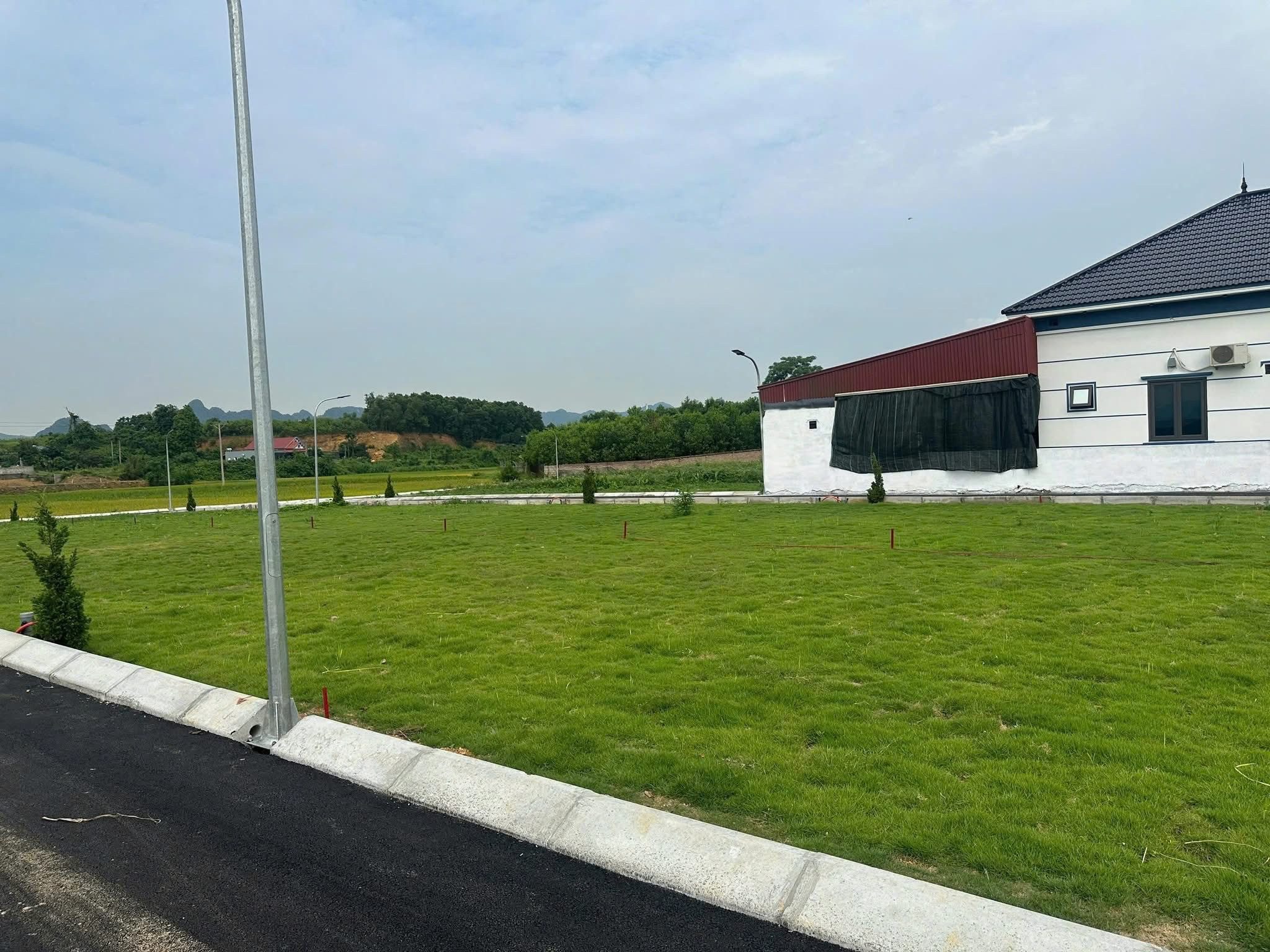 Bán Đất 677m² thổ cư 677m² giá 280 triệu tại Thị trấn Ba Hàng Đồi Huyện Lạc Thủy Hòa Bình