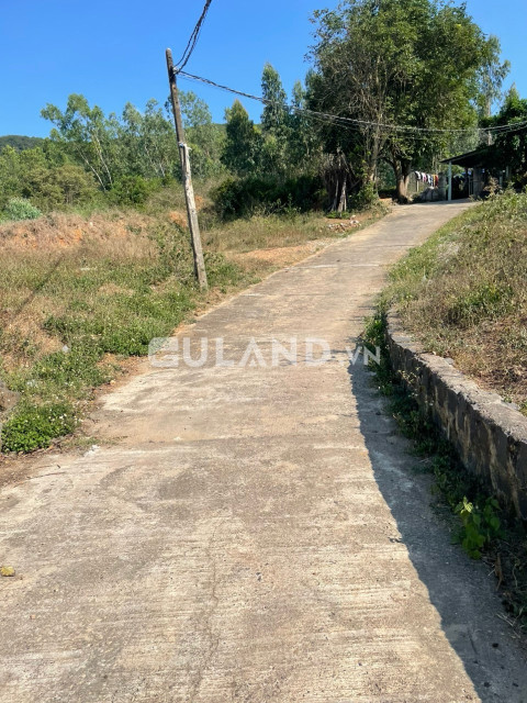 Bán đất Cất nhà ngay thuế Tuy An - Chí Thạnh Diện tích 300m - Đường Oto thoải mái Sổ hồng chính chủ . Giá 7xxtr  ⭐️ 𝐁𝐃𝐒 𝐓𝐔𝐘 𝐀𝐍- 𝐏𝐇𝐔́ 𝐘𝐄̂𝐍 👉 𝐍𝐡𝐚̣̂𝐧 𝐊𝐲́ 𝐆𝐮̛̉𝐢-𝐌𝐮𝐚 𝐁𝐚́𝐧 𝐁𝐃𝐒 𝐓𝐔𝐘 𝐀𝐍 👉 𝐇𝐨̂̃ 𝐓𝐫𝐨̛̣ 𝐆𝐢𝐚̂́𝐲 𝐓𝐨̛̀ 𝐏𝐡𝐚́𝐩 𝐋𝐲́       -𝐠𝐢𝐚̂́𝐲𝐭𝐨̛̀𝐧𝐡𝐚̀đ𝐚̂́𝐭       -𝐜𝐚̂́𝐩đ𝐨̂̉