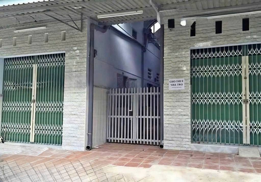 BÁN GẤP DÃY TRỌ 2 KIOT 8 PHÒNG TRỌ, GIÁ 1 TỶ 250 TRIỆU, SỔ HỒNG RIÊNG