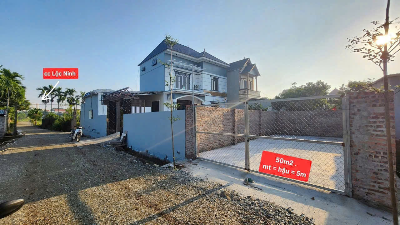 🏡 BÁN ĐẤT THỔ CƯ TDP An Phú – Phường Chương Mỹ, Hà Nội

📐 Diện tích: 50m²
📏 Mặt tiền: 5m – chiều sâu 10m
🛣️ Đường trước đất rộng 5m, ô tô tránh nhau thuận tiện.
🌳 Vị trí đẹp, trước mặt là khu đất đấu giá, không gian thoáng, tiềm năng tăng giá tốt.
🏘