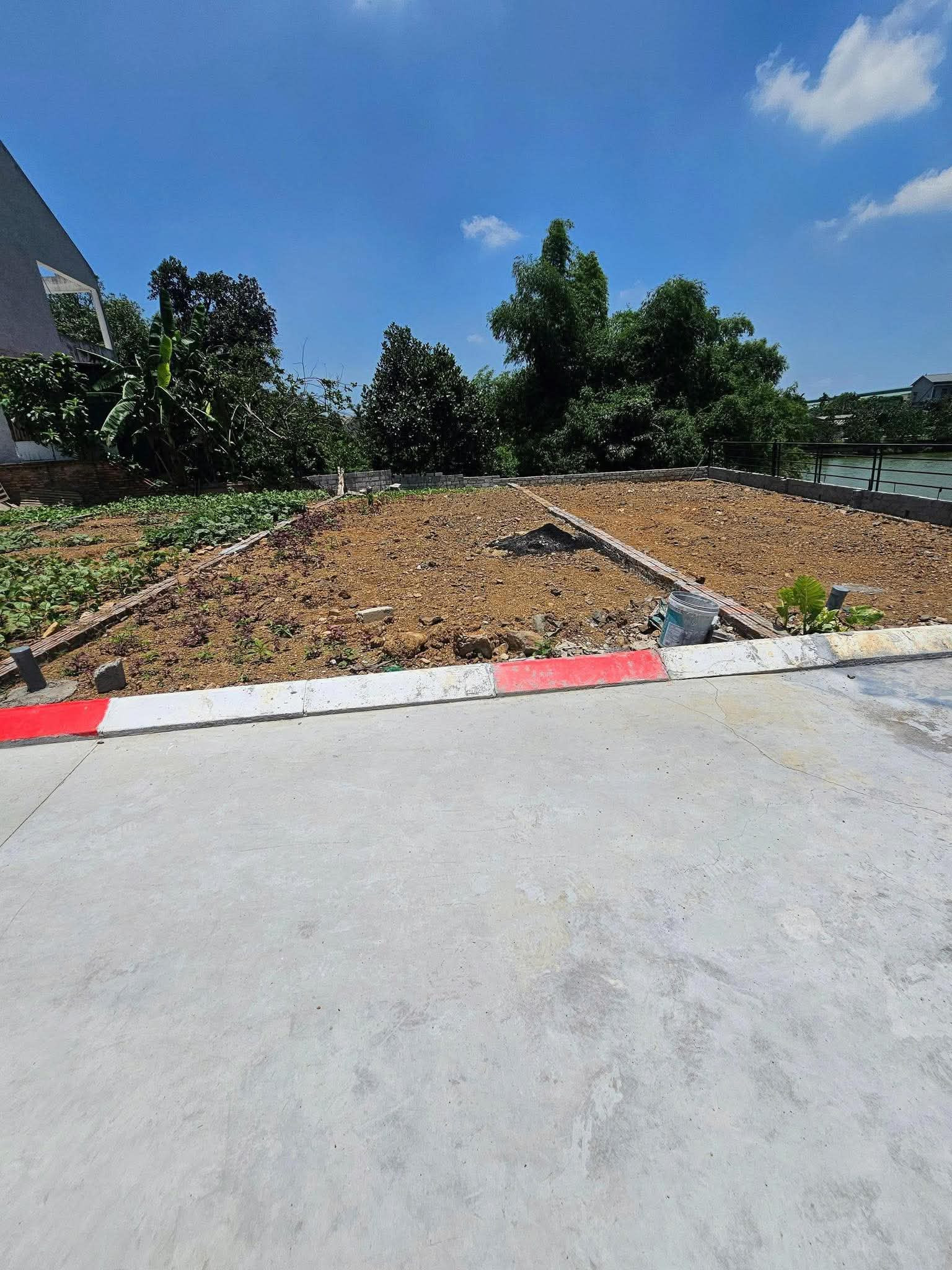 SIÊU PHẨM, ĐẤT NGÃ TƯ XUÂN MAI 90M2 - MT 6M, LÔ GÓC, SỔ ĐỎ FULL THỔ CƯ, ÔTÔ TRÁNH, GIÁ CHỈ 1,x TỈ