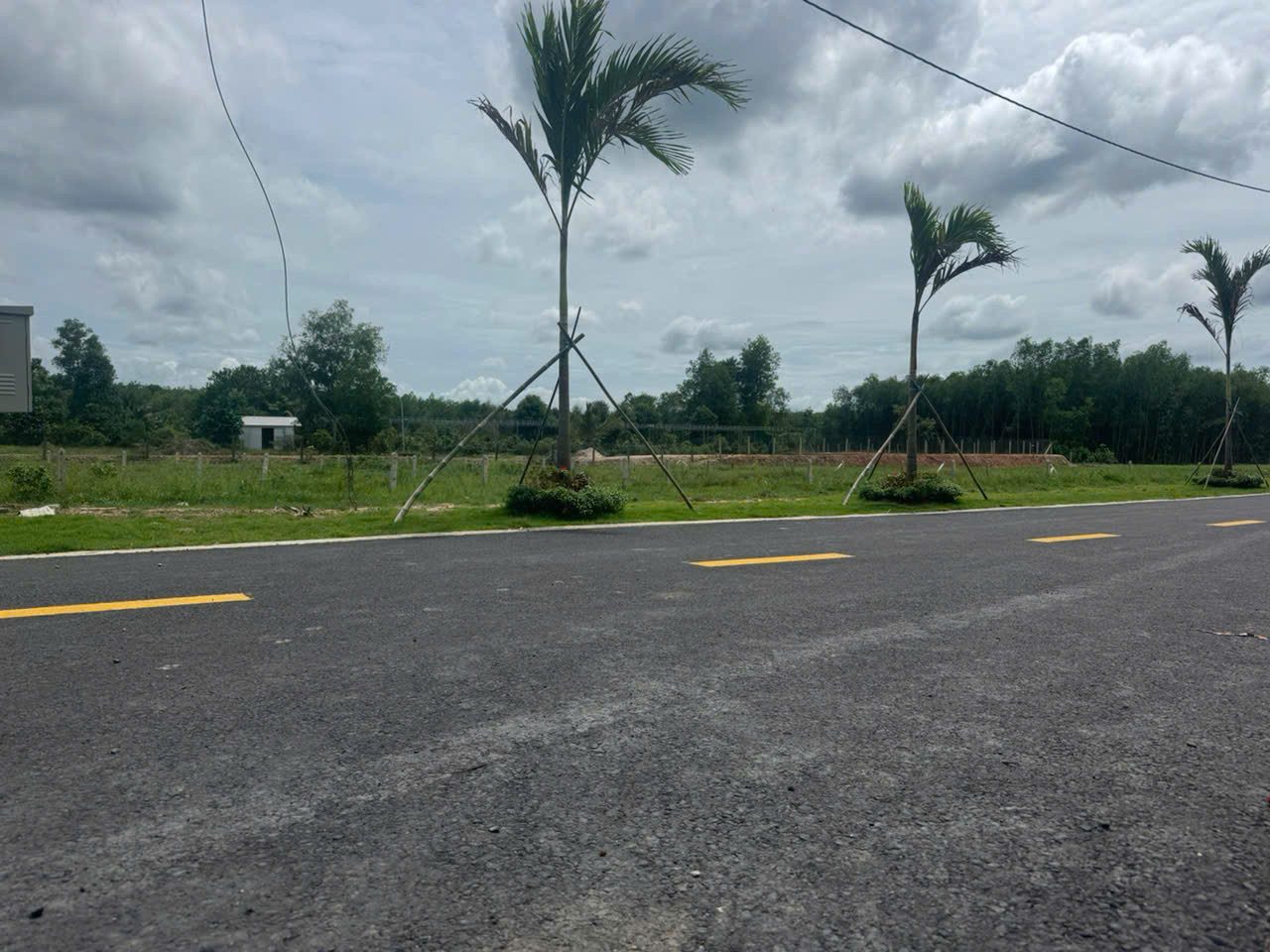 BÁN ĐẤT BÌNH DƯƠNG 10X50m=500m2, SHR TH.CƯ NGAY CHỢ KCN TIỆN XÂY TRỌ GIÁ 1,090TY