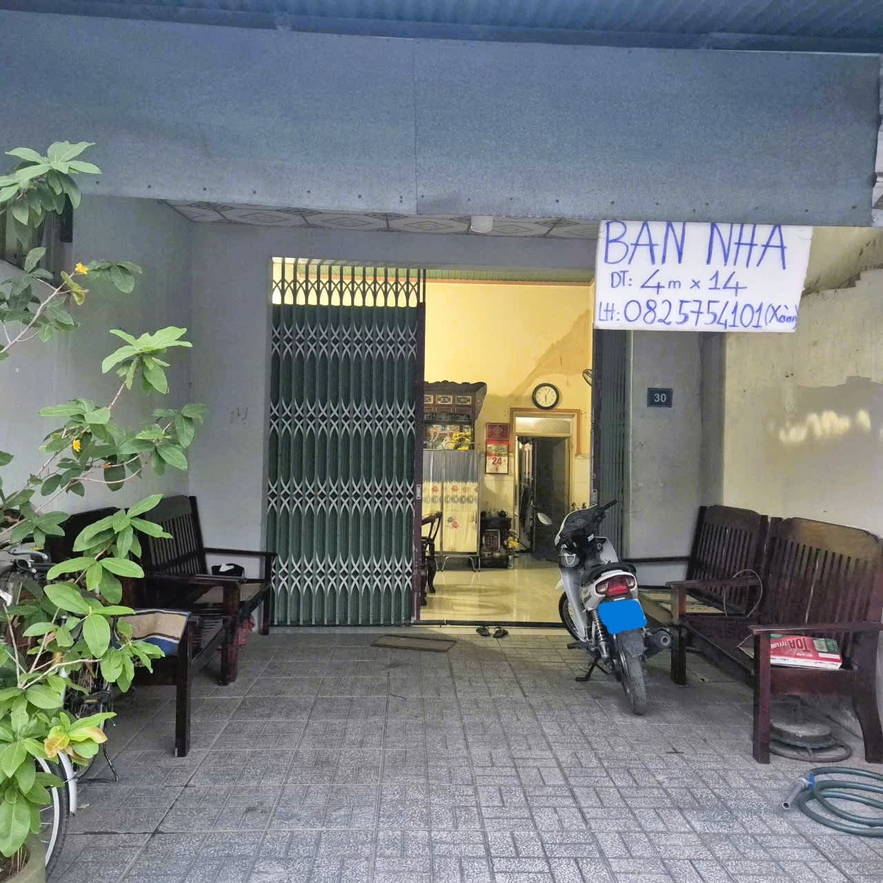 BÁN NHÀ TRUNG TÂM PHƯỜNG LONG HOA