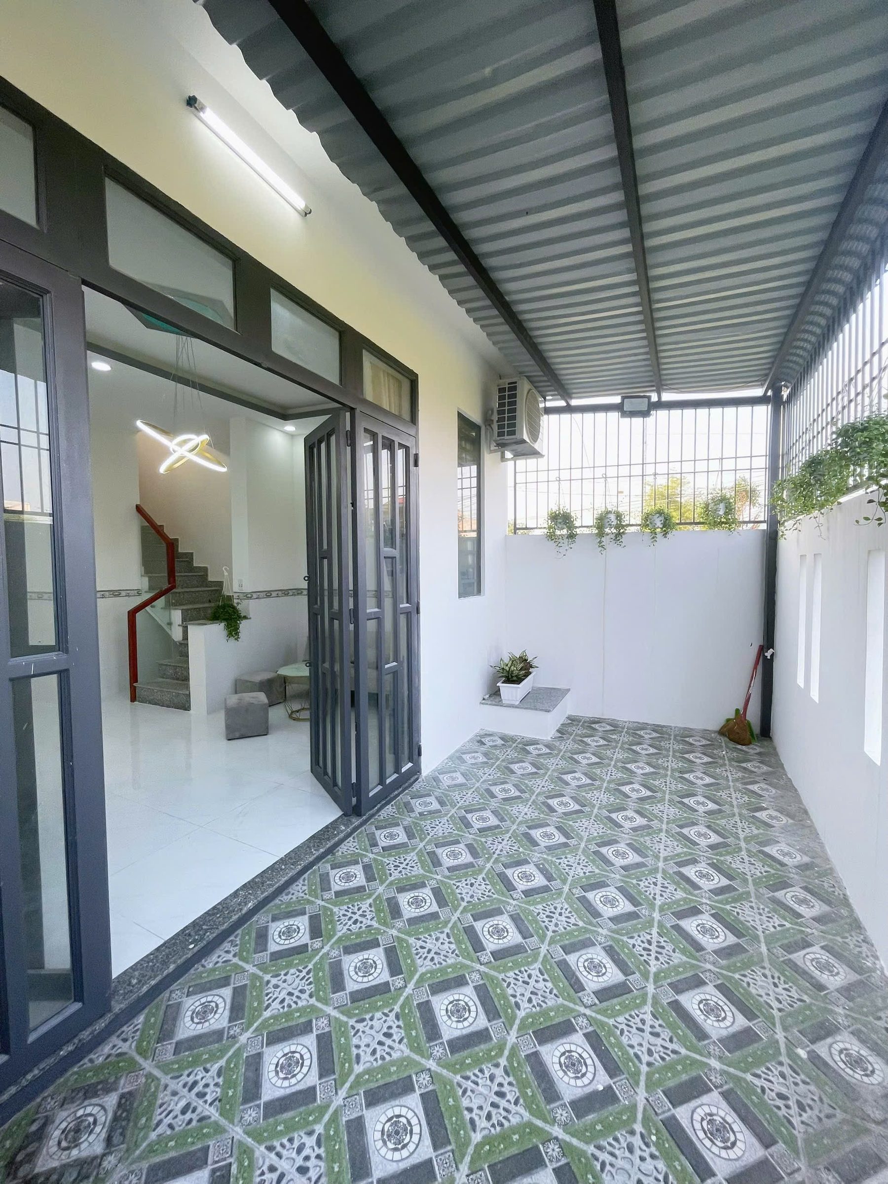 Bán nhà giáp Hóc Môn giá 645 Triệu nở hậu 6m