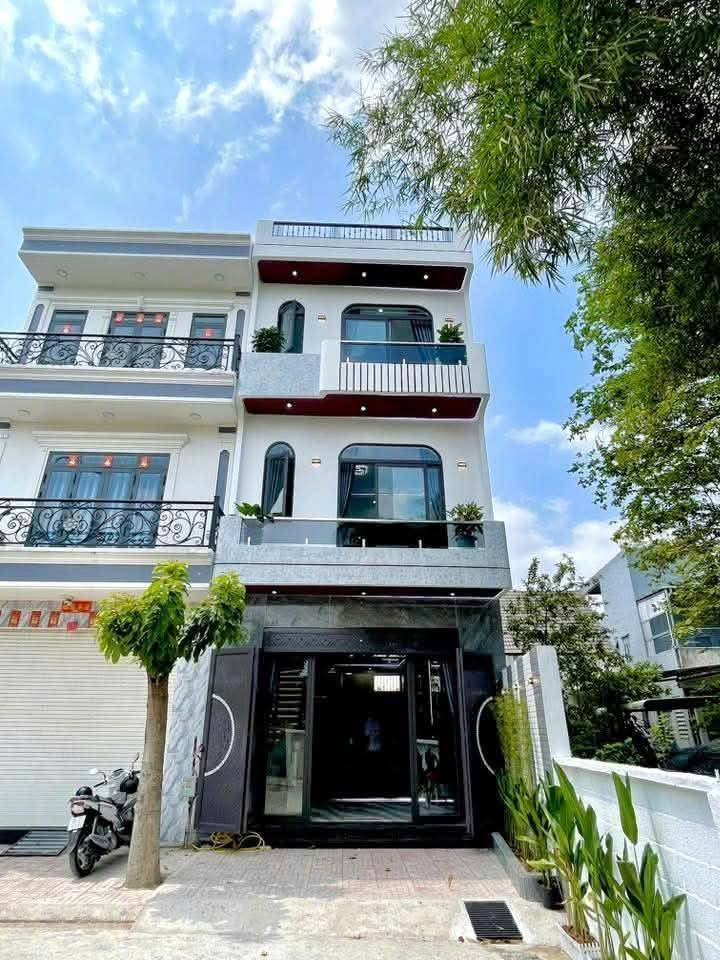 Nhà 2 Lầu 4PN, Thị Trấn Hóc Môn, Sổ Hồng Riêng, Giá Chỉ 3,7tỷ Dọn Vào Ở Liền