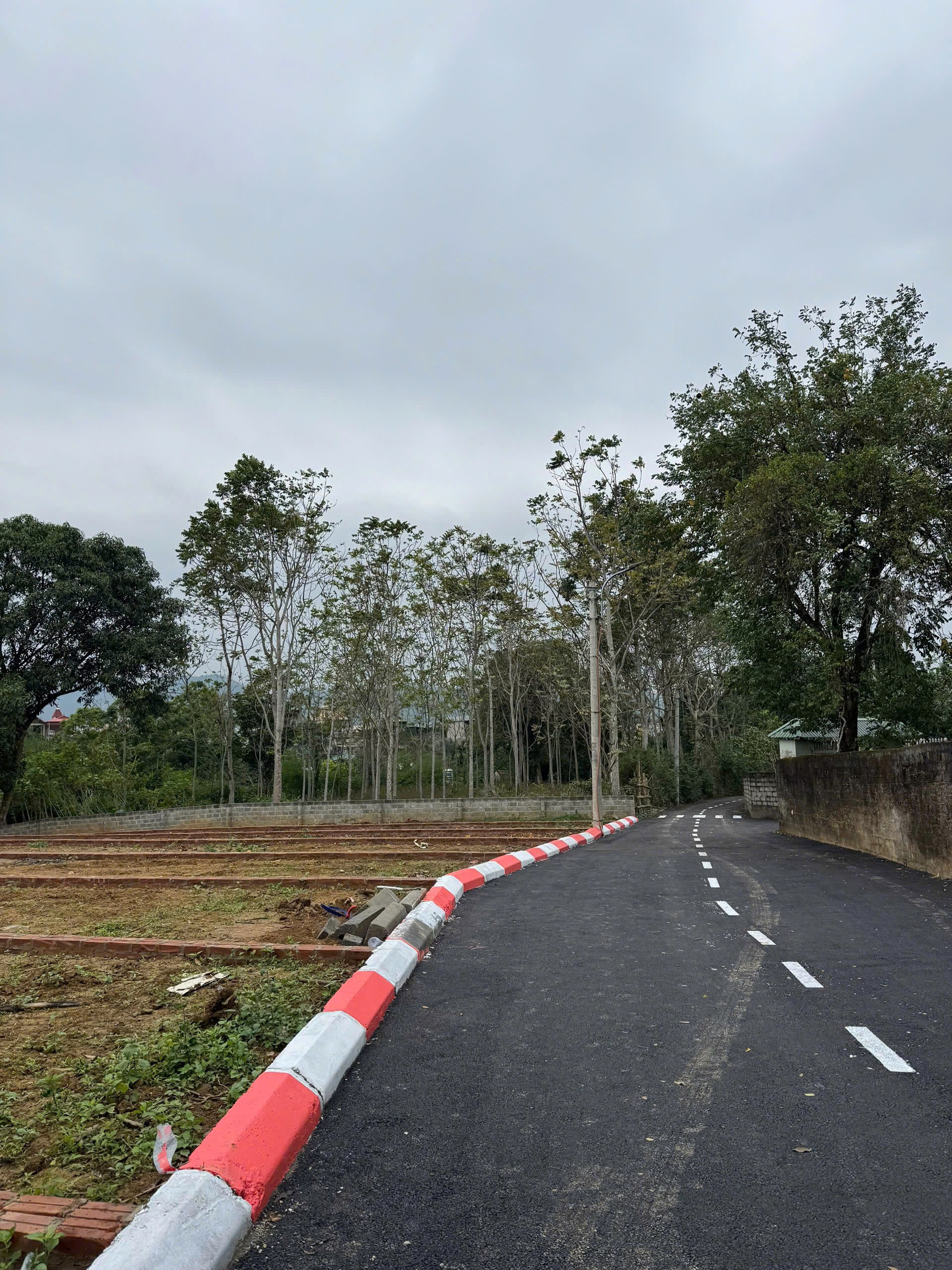 Bán giá 300 triệu tại kỳ sơn tp hoà bình