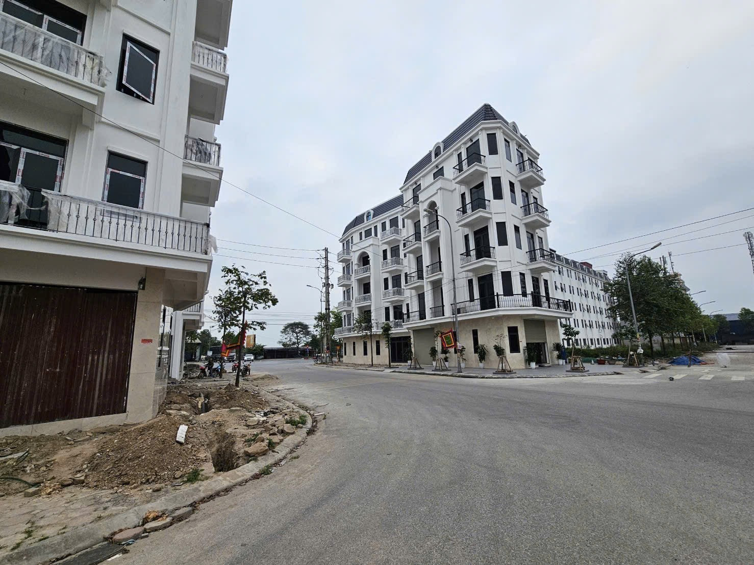 Bán Đất 111m2 có sẵn 111 m2 thổ cư giá 9 tỷ tại - Chọn - Thị trấn Lim Huyện Tiên Du Bắc Ninh