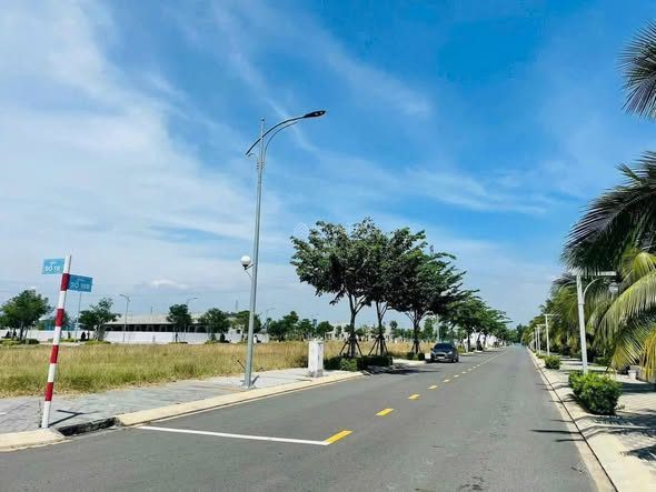 Chưa đến 1,389 tỷ có ngay 100m² sổ riêng liền kề, Vinhomes, cách sân bay Long Thành 5km