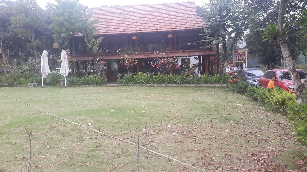 Bán đất 3 mặt tiền tại Lương Sơn, 304.7m², gần ĐH PCCC