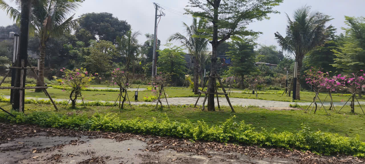 Bán lô đất nền  Centreville Lương Sơn diện tích 108m2 hướng Đông Nam