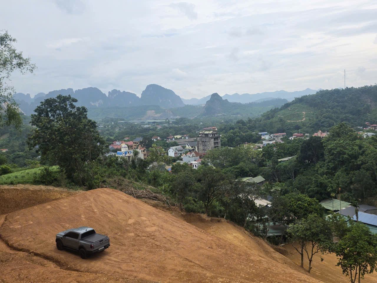 5600m có 200m thổ cư - đất cao thoáng, view toàn cảnh - tại Thị trấn Lương Sơn, Lương Sơn, HB