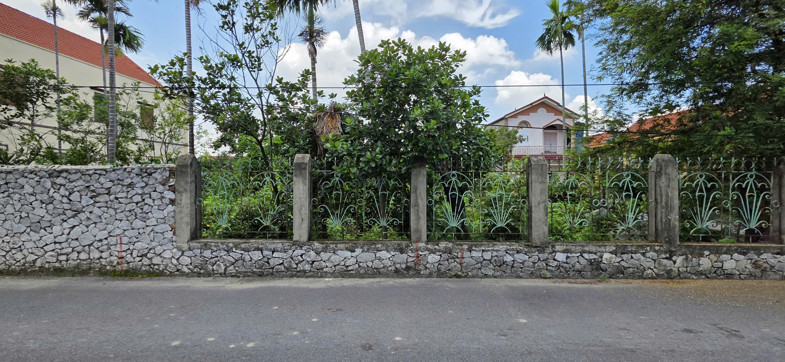 06.2026. bán 158m2. Minh Đức. Đường nhựa 7m . giá chỉ 2,13 tỷ. liên hệ 0362558882