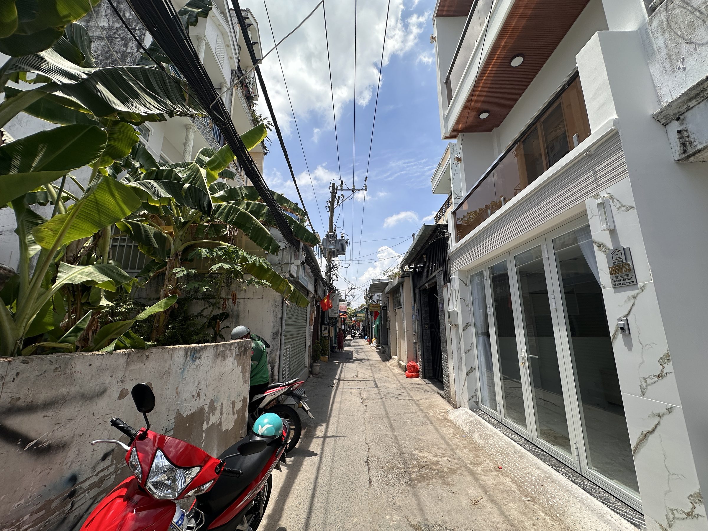 Nhà 1 sẹc Hẻm 3 gác thẳng , thông thoáng tại Nhà Bè