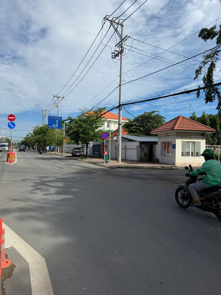 BÁN ĐẤT + NHÀ XƯỞNG - MẶT TIỀN ĐƯỜNG HUỲNH TẤN PHÁT - NHÀ BÈ - TPHCM