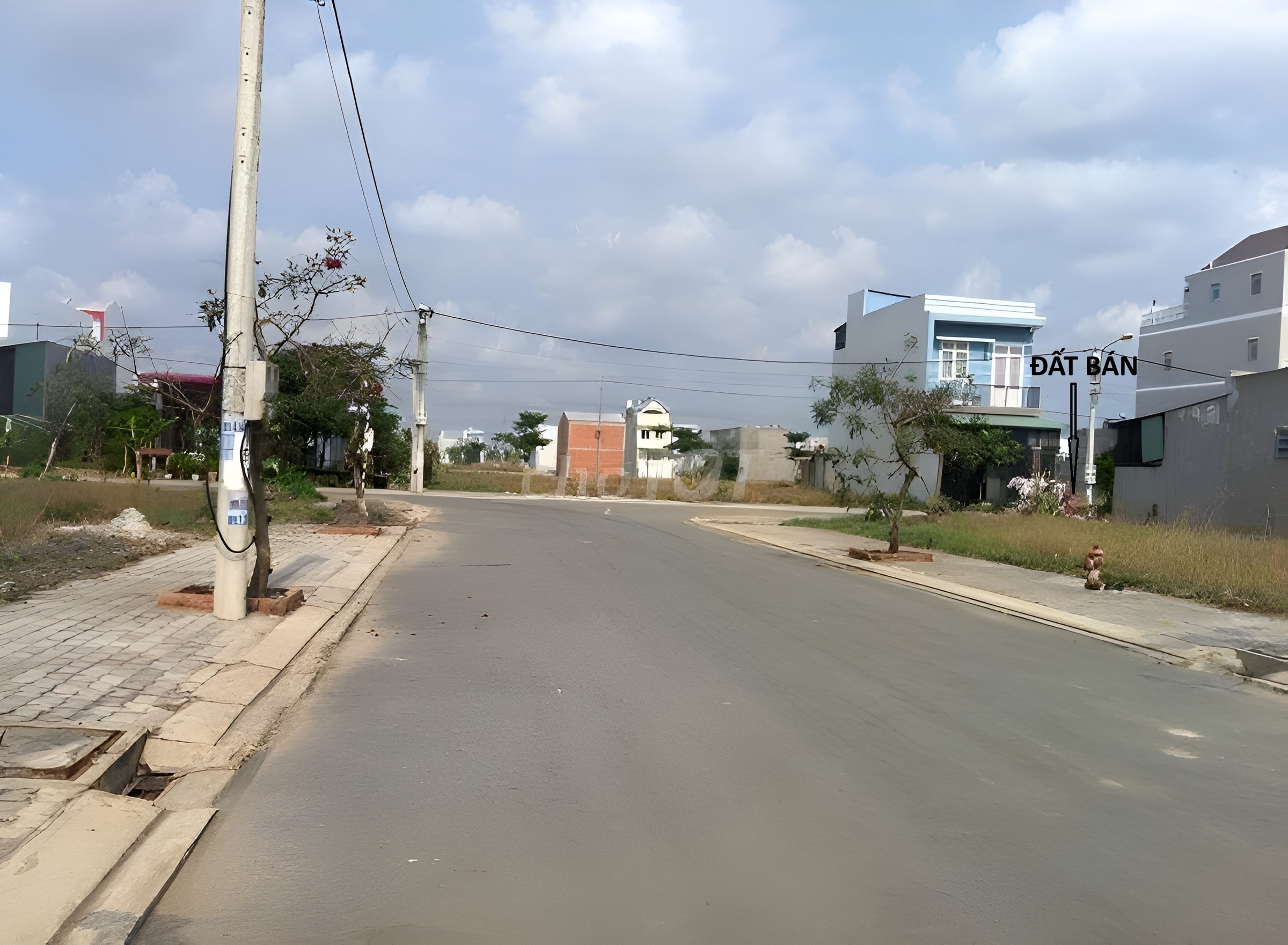 TIN ĐƯỢC KHÔNG, CHƯA TỚI 1TỶ, 90 M2,MẶT BIỂN, ĐƯỜNG ÔTÔ TRÁNH, PHÙ HỢP KHÁCH SẠN, NHÀ HÀNG