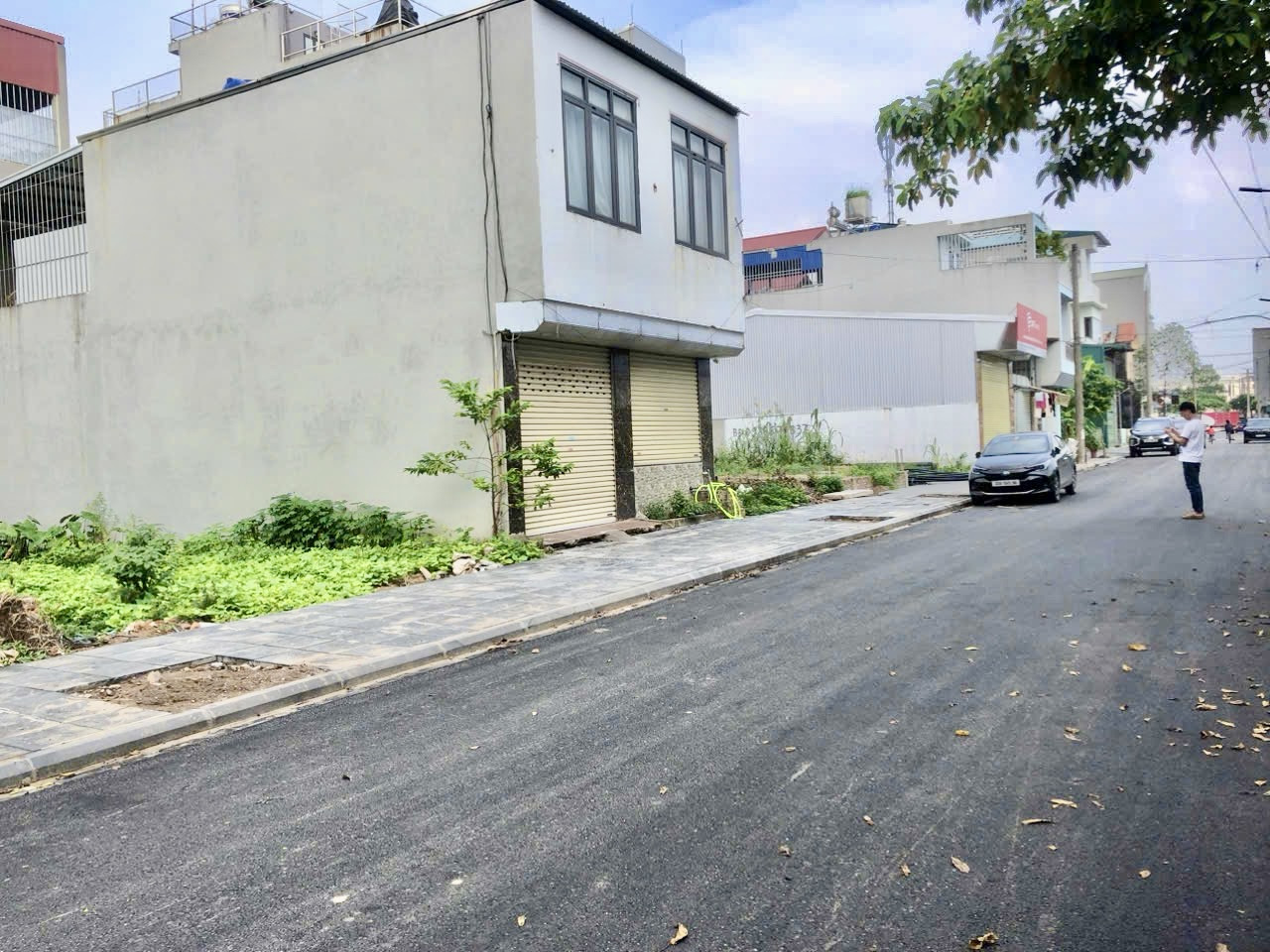 3 tỷ 5 trục trính kinh doanh vỉa hè 120m thổ cư full
