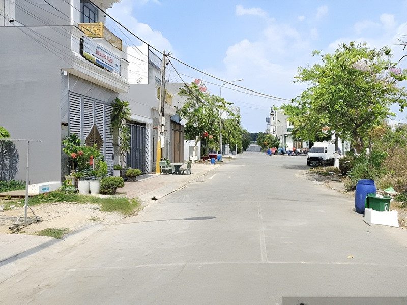 BÁN ĐẤT NGAY KHU ĐẤU GIÁ BIỂN THỊNH LONG, ĐƯỜNG THÔNG RỘNG, KINH DOANH SẦM UẤT, XUNG QUANH BẠT NGÀN TIỆN ÍCH, PHÙ HỢP ĐT KS, NN