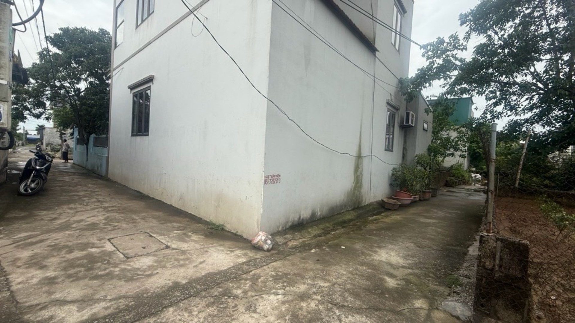 BÁN 50M2 ĐẤT NGAY CẠNH SÂN BÓNG PVF VĂN GIANG