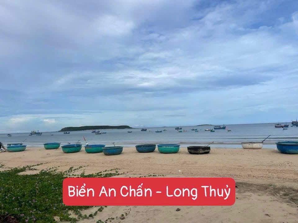 Đất biển tuy an