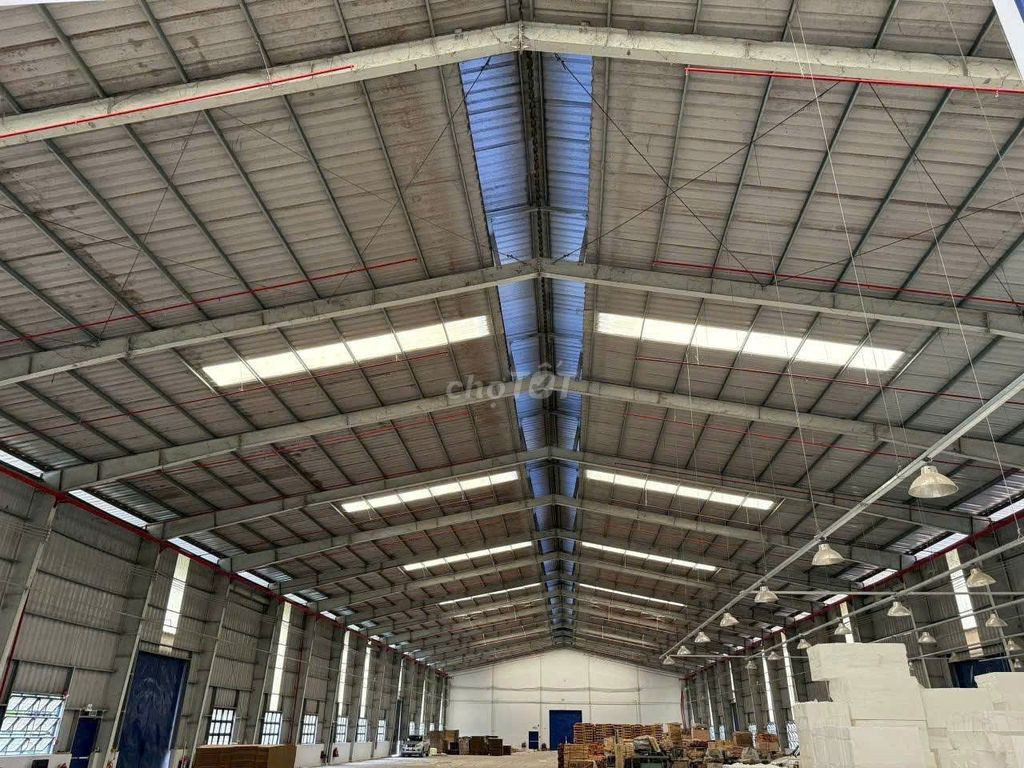 Cho thuê 2900 m2 Xưởng Bến Cát ,PCCC tự động ,Đường Cont ,Khu S.Xuất