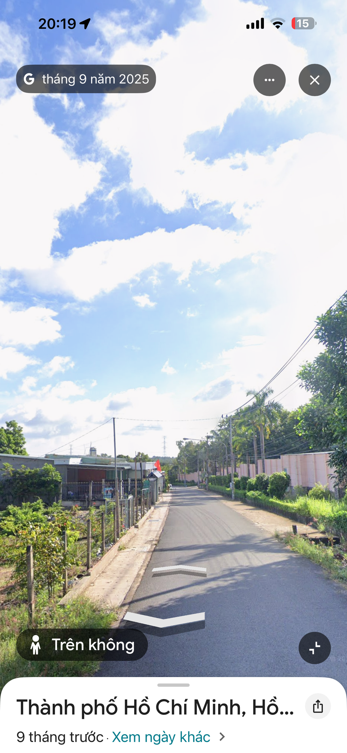 Đối dien cong ty ga. Duong nhua dep