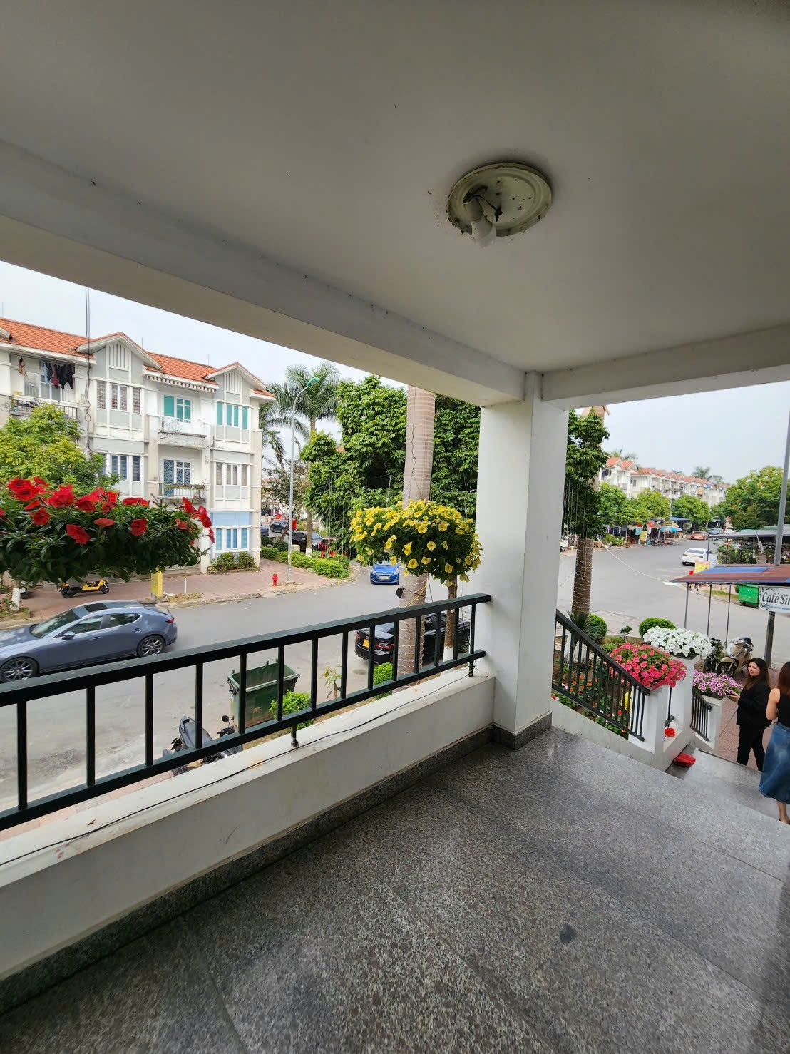 Cần bán căn tầng 2 chung cư hoàng huy, full nội thất ngay nhà văn hóa
