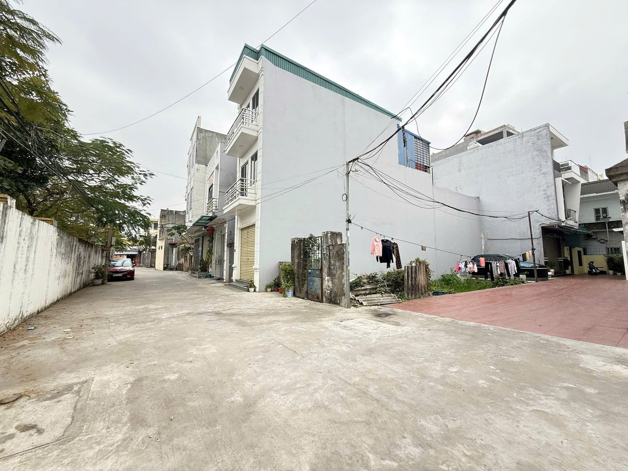 LÔ GÓC SIÊU ĐẸP CÁI TẮT – NGAY ĐƯỜNG 203 – SÁT CHỢ, CẠNH TRƯỜNG HỌC 4,X TỶ LH 0788270866