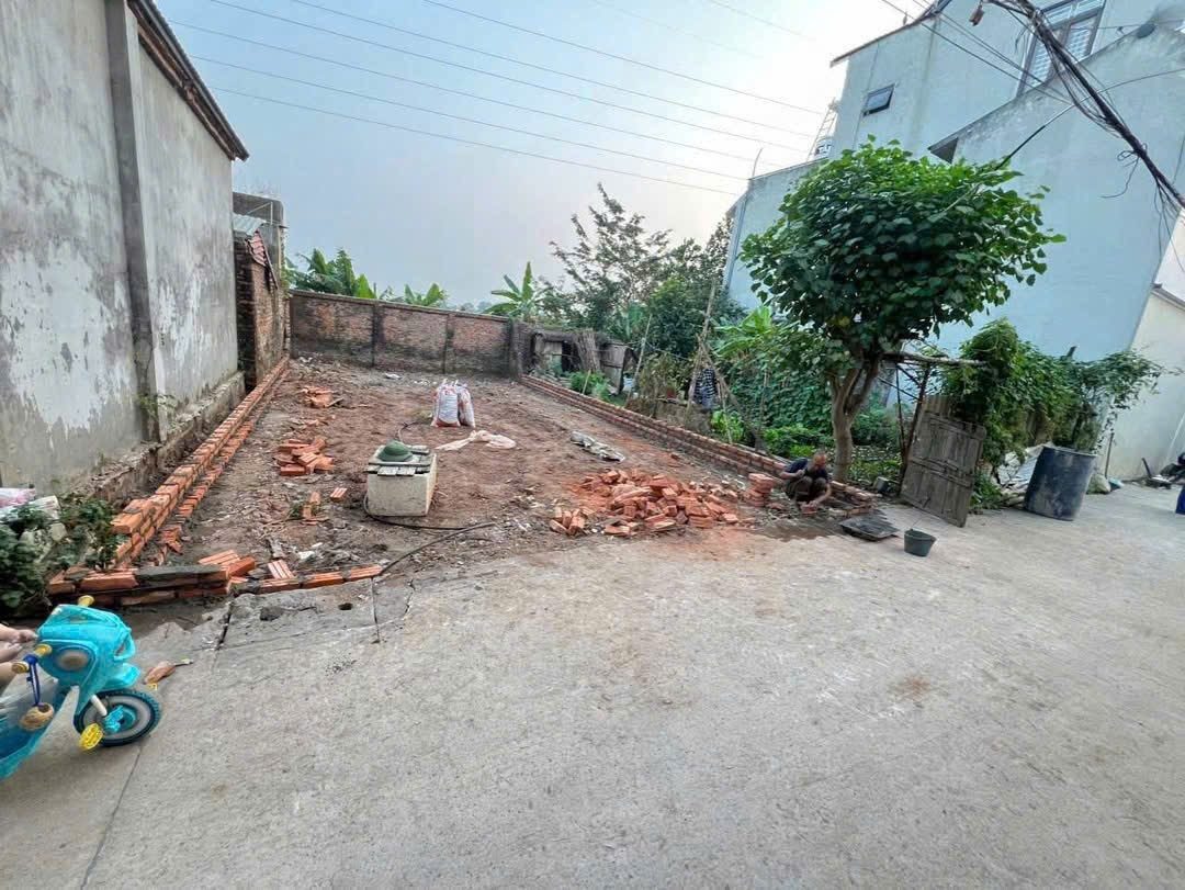 Bán đất thổ cư Song Phương Hoài Đức, ôtô tránh đỗ, mặt tiền rộng giá tốt