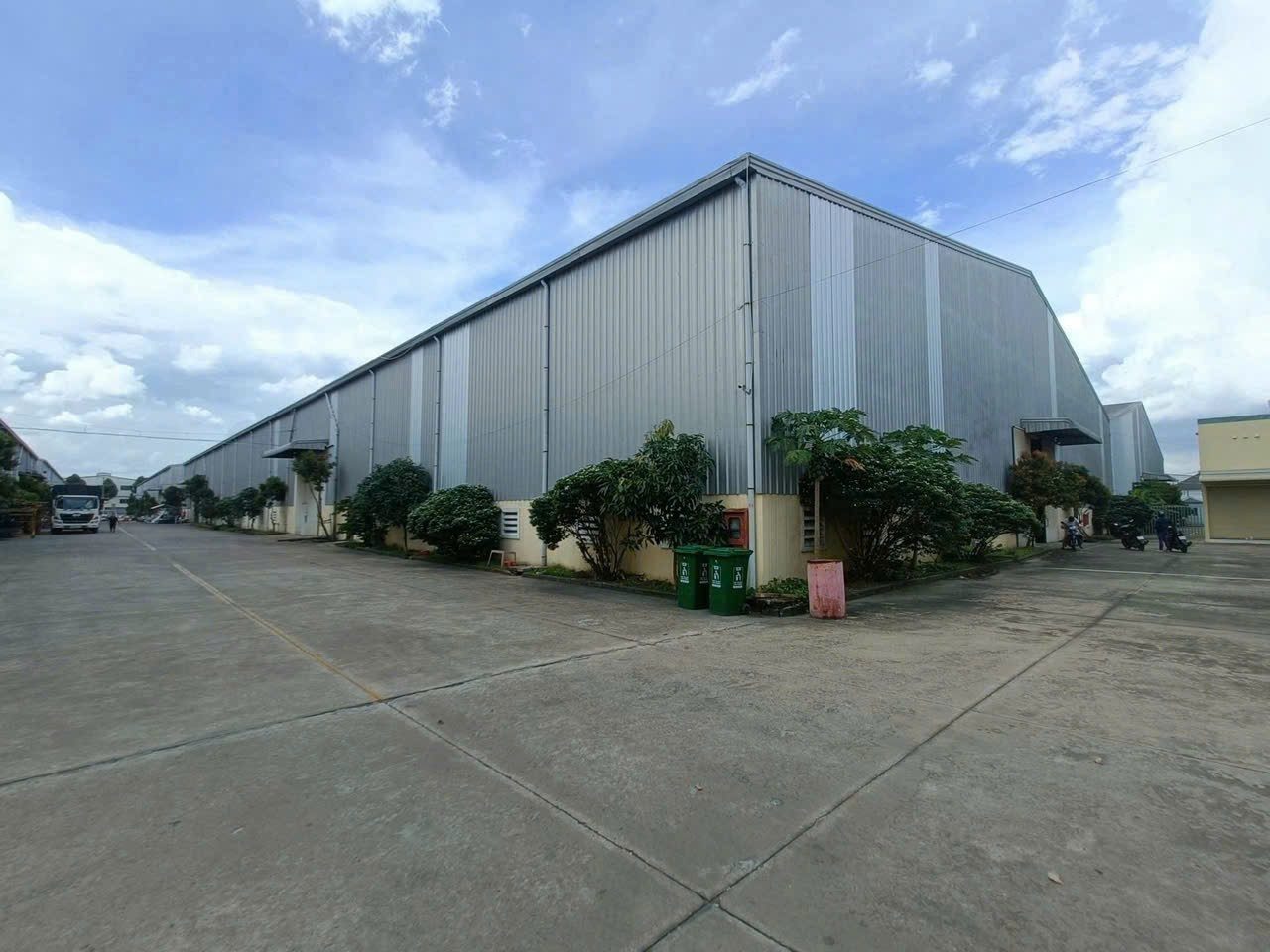 Cho thuê xưởng từ 1000m2 tới 20.000m2 Long Thành Đồng Nai. Giá Chỉ 60k/m2. Pháp Lý Chuẩn.