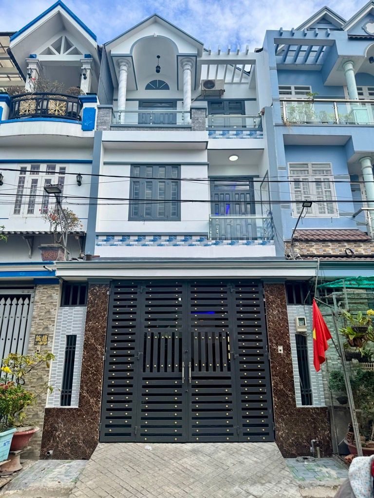 Chủ đang cần bán nhanh, ai xem trước thường chốt trước.     Đây là căn nhà đẹp nhất KDC Đại Hải trong tầm giá hôm nay…