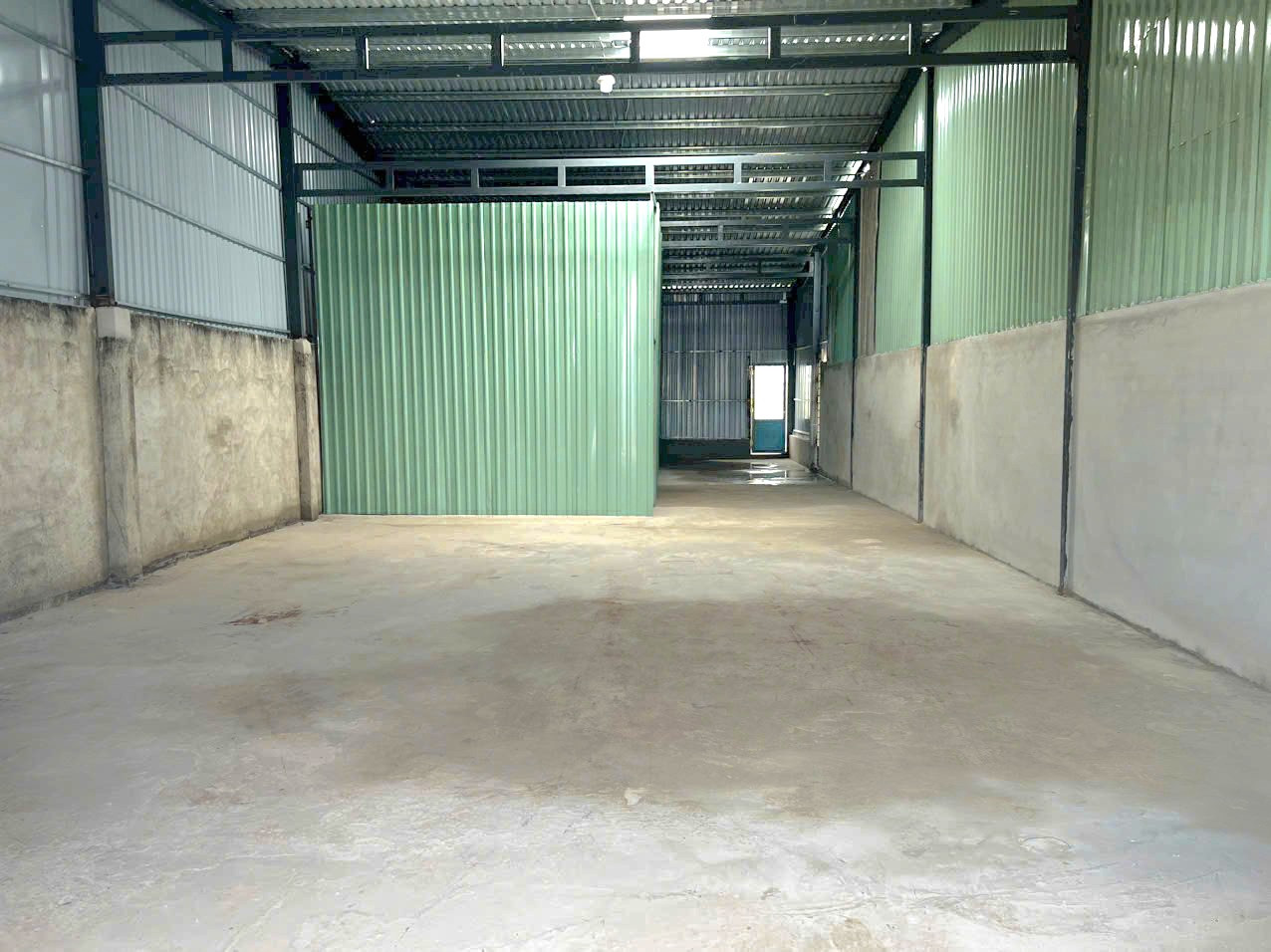 Kho Cho Thuê Bà Điểm 4,hóc môn, 250m2, 14 triệu/tháng.đường tải lớn lưu thông