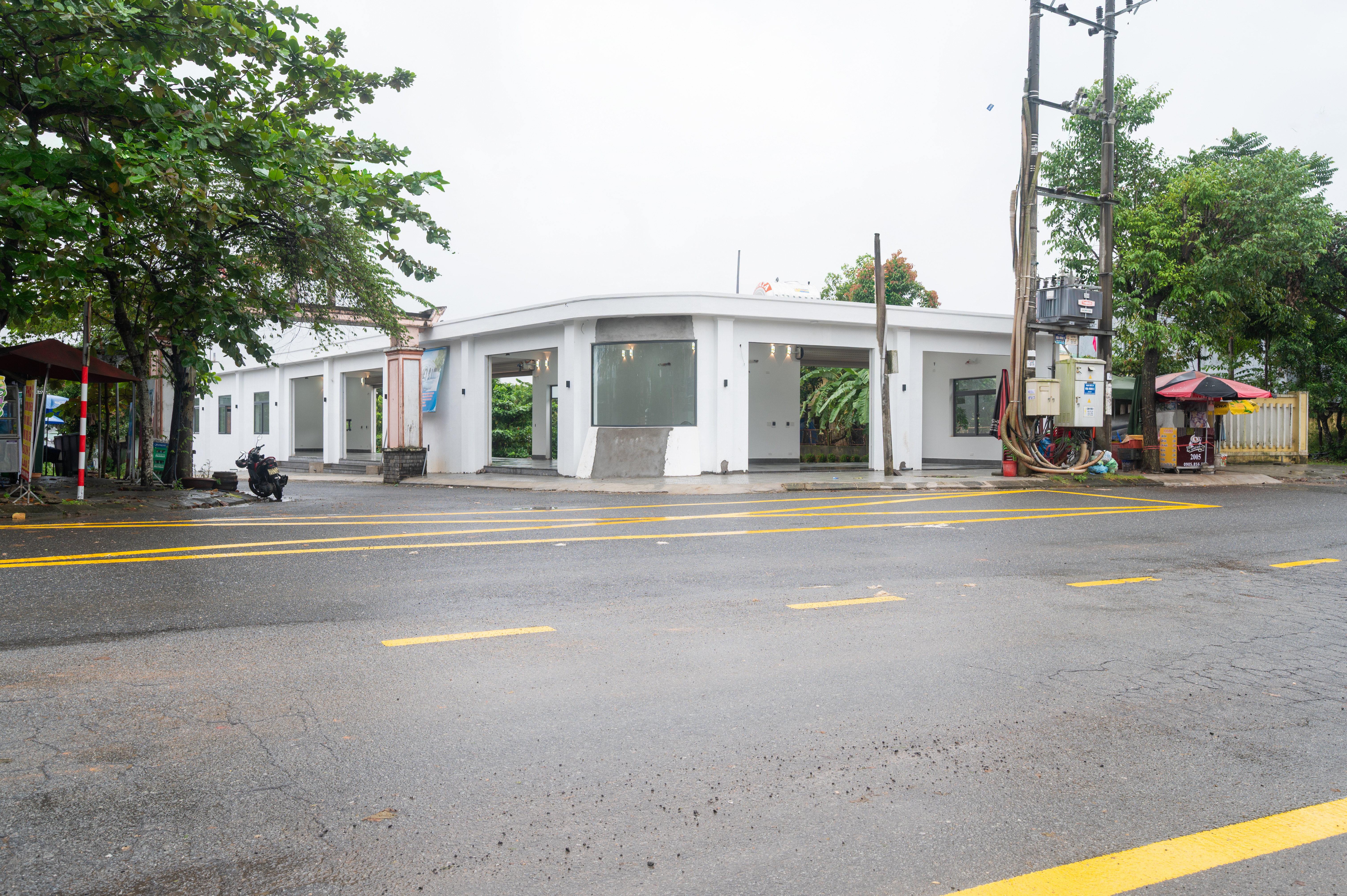 Cho thuê Mặt bằng kinh doanh  323m², diện tích khuôn viên gần 2000mv;  giá 45 triệu/ tháng tại Xã Bà Nà Đà Nẵng.Gần sân golf Bà Nà