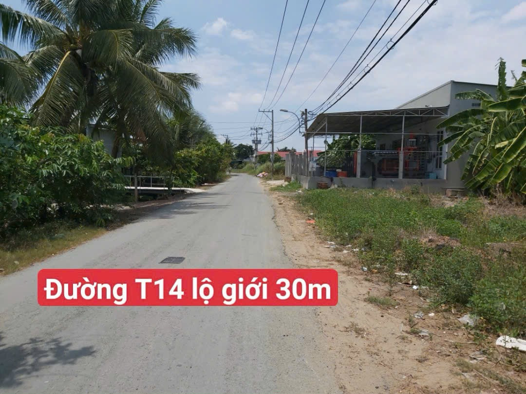 Bán đất 331m² có sẵn 164m² thổ cư ngang 8,2m giá 3.8 tỷ tại Xã Bình Chánh