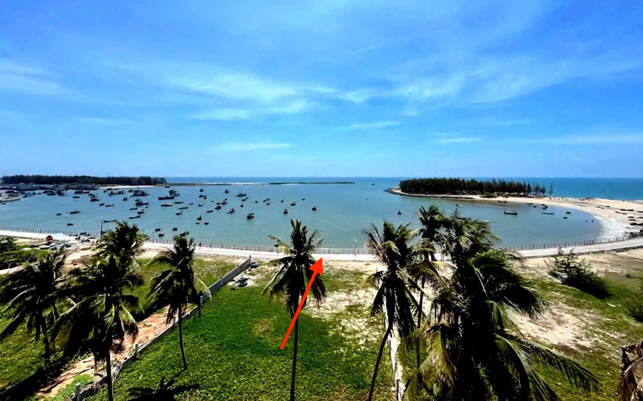 Bán đất mặt biển chính chủ diện tích 751,6m² có sẵn 50m² thổ cư ngang 26,65m giá 32 tỷ tại Xã Bình Châu
