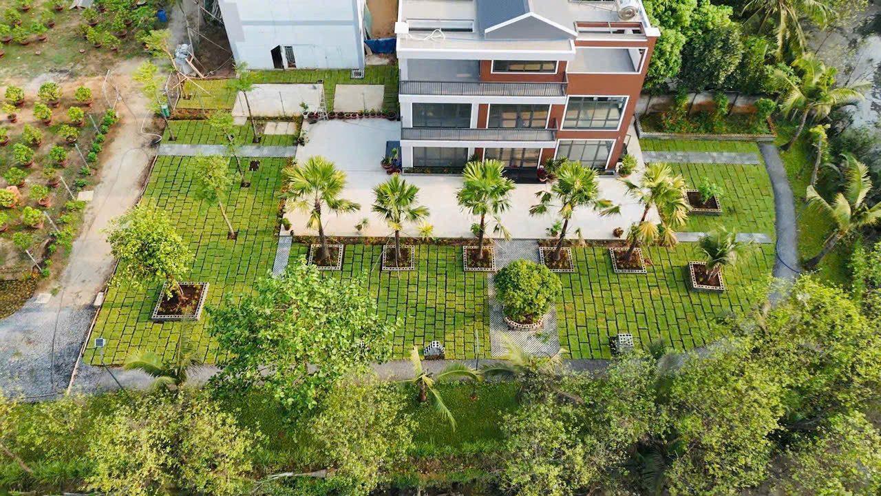 CHÍNH CHỦ CHO THUÊ MẶT BẰNG SÂN VƯỜN BÌNH CHÁNH ,TPHCM