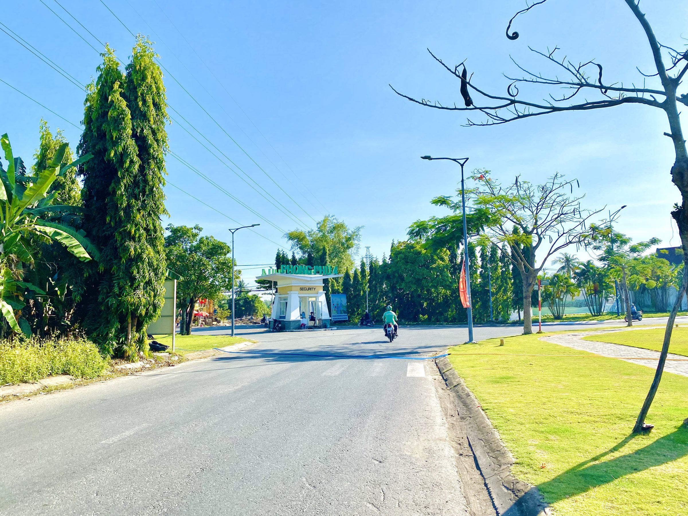 BÁN ĐẤT MT ĐƯỜNG SỐ 12, KDC PHONG PHÚ 4, SỔ ĐỎ, 100m2