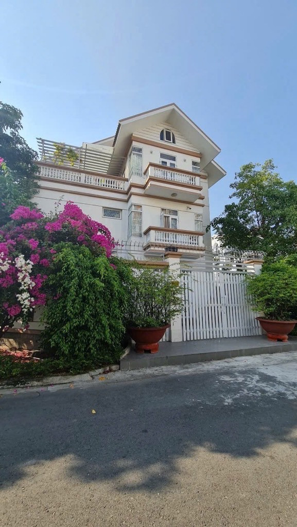 bán nhà Nguyễn Văn Linh  Conic, địa học kiến trúc,văn hiến,283m chỉ :29,5 tỷ