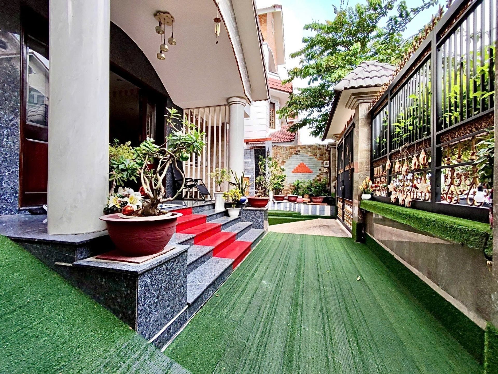 SIÊU PHẨM BIỆT THỰ HIMLAM BÌNH HƯNG – KHU KÍN VIP – 1 HẦM ĐẲNG CẤP – 60 TỶ