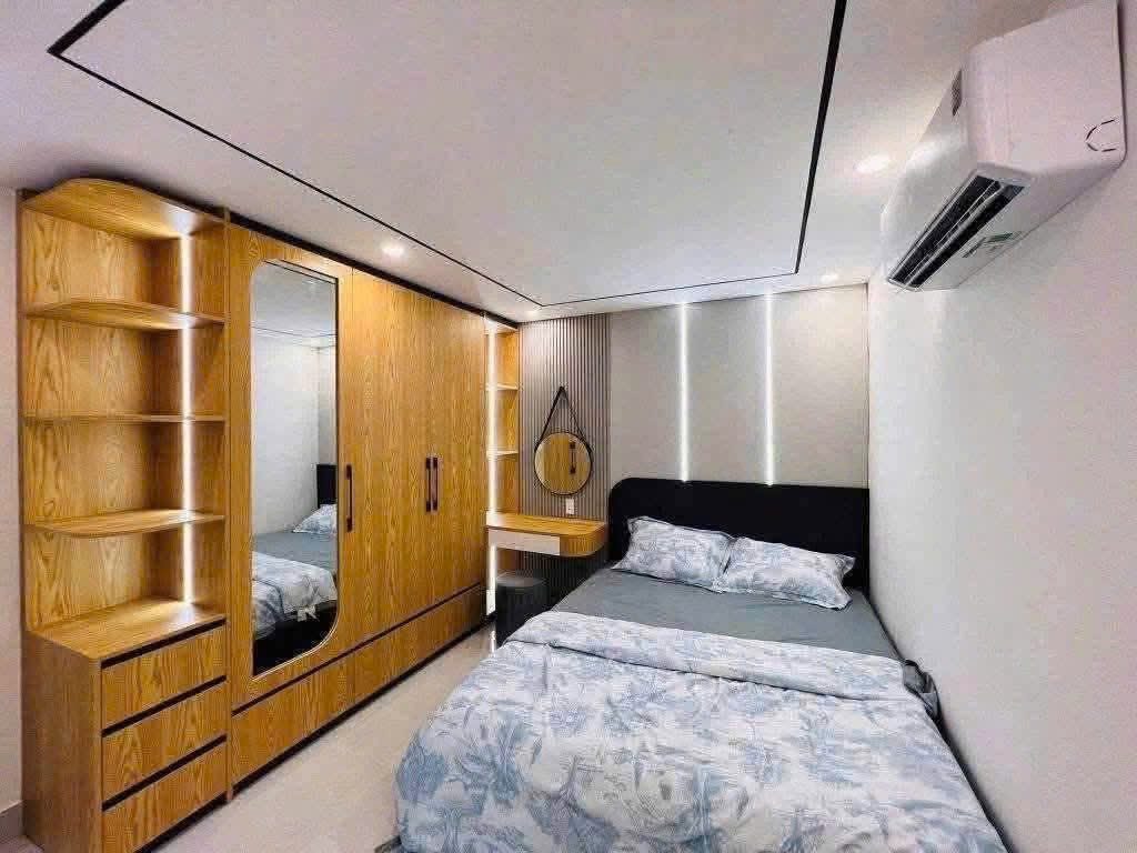 chủ bán gấp nhà đề xoay tiền làm ăn
Vị trí trung tâm đường rộng 6m, khu dân cư đông đúc 

Nhà 90m2 ngay đường Hưng Nhơn  trung tâm quận Bình Chánh