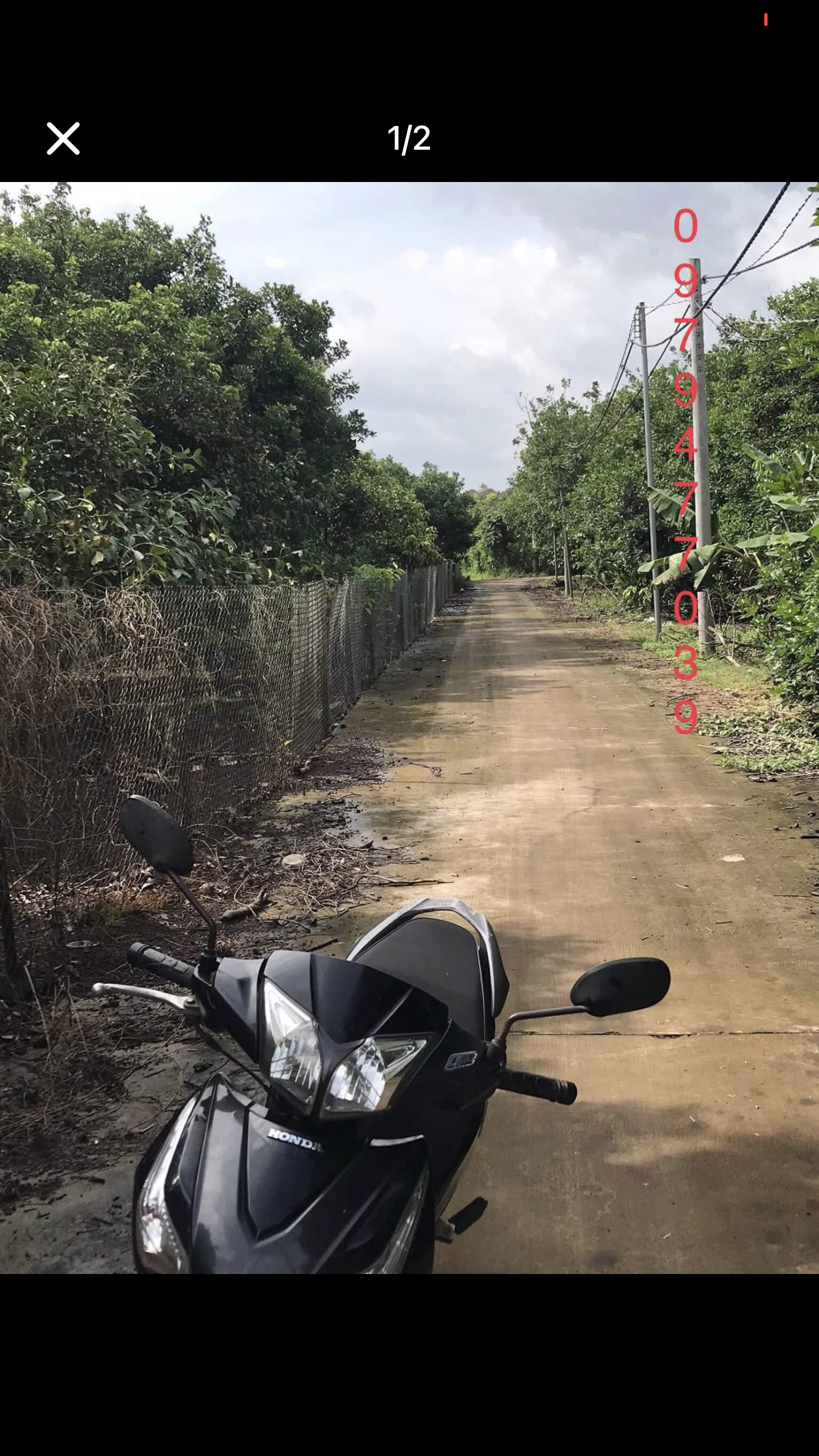 Diện tích lớn 1,7 mẫu có sẵn 300m thổ cư. Nhà điện nước đầy đủ